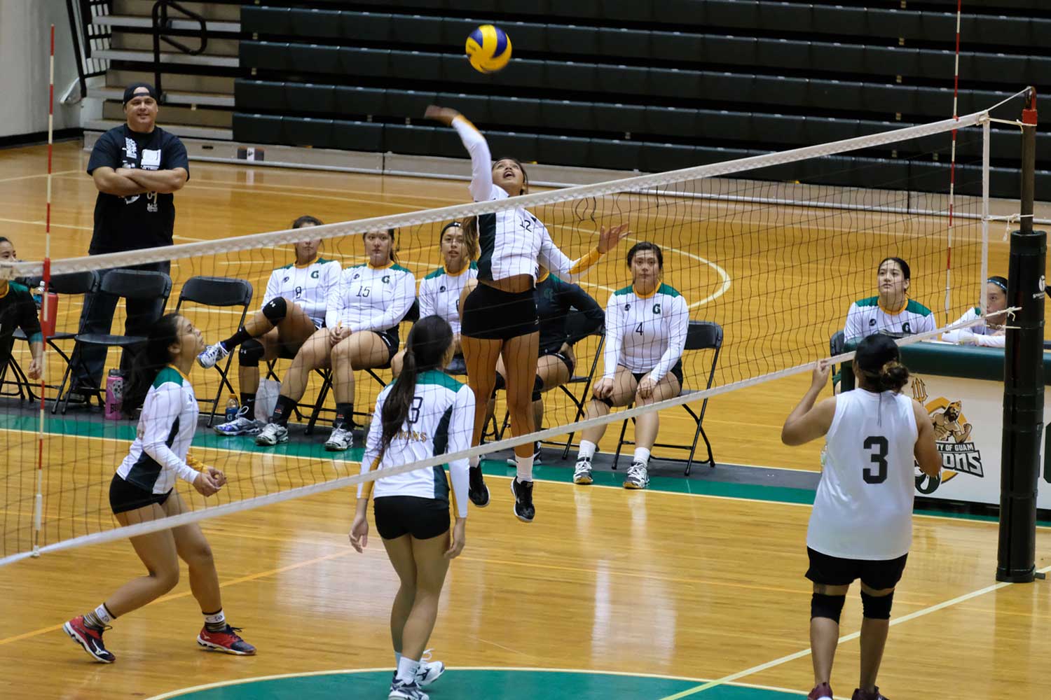 UOG Women's Volleyball Plays In Haggen Holiday Classic 