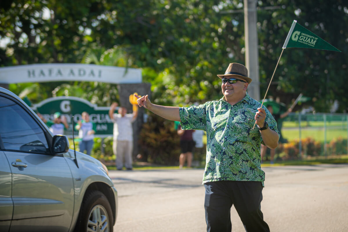 Welcome wave greeting students 