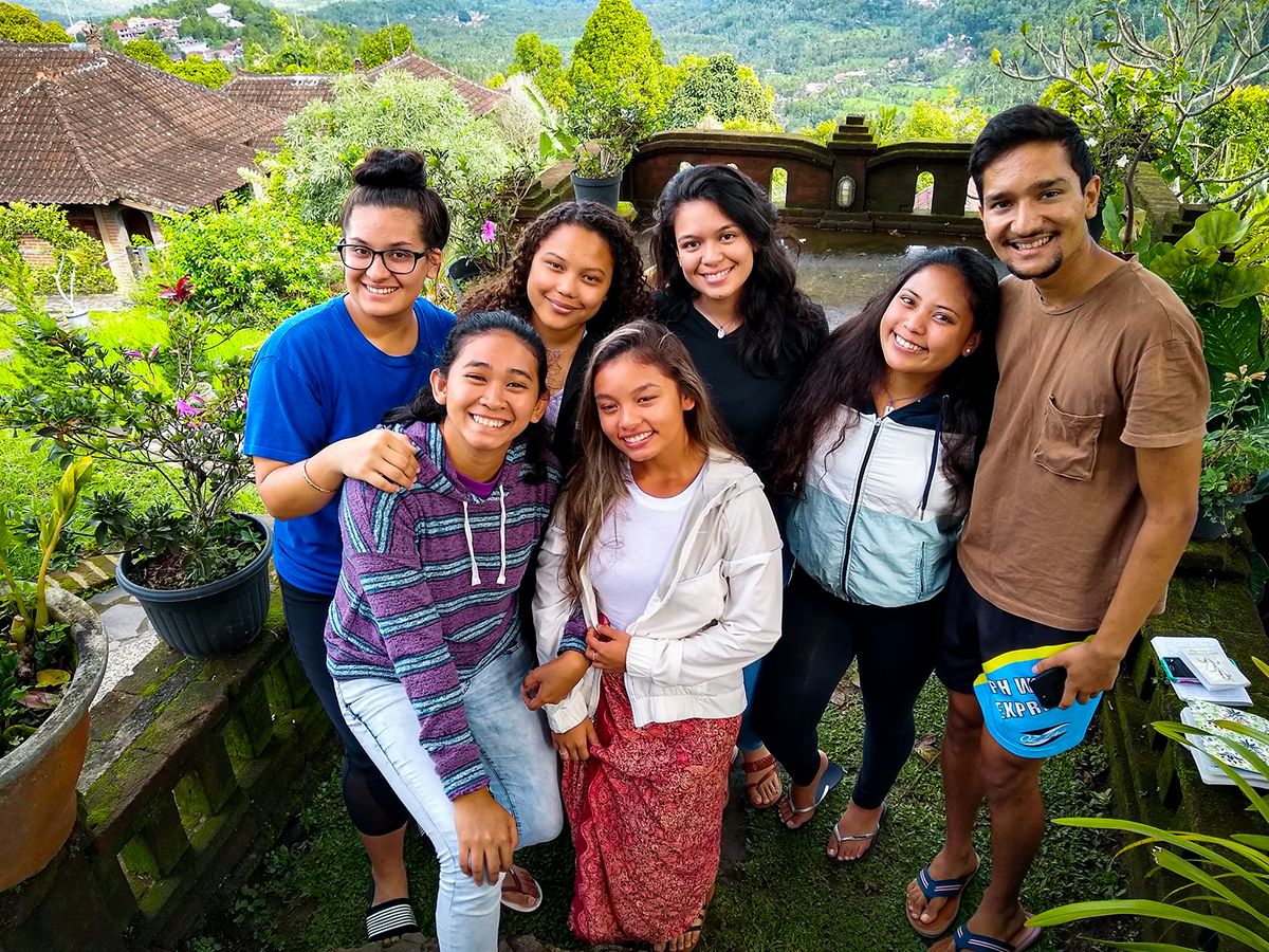 Students who attended UOG’s Bali Field School