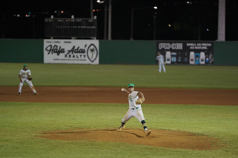 Tritons pitcher Jaren Gumataotao