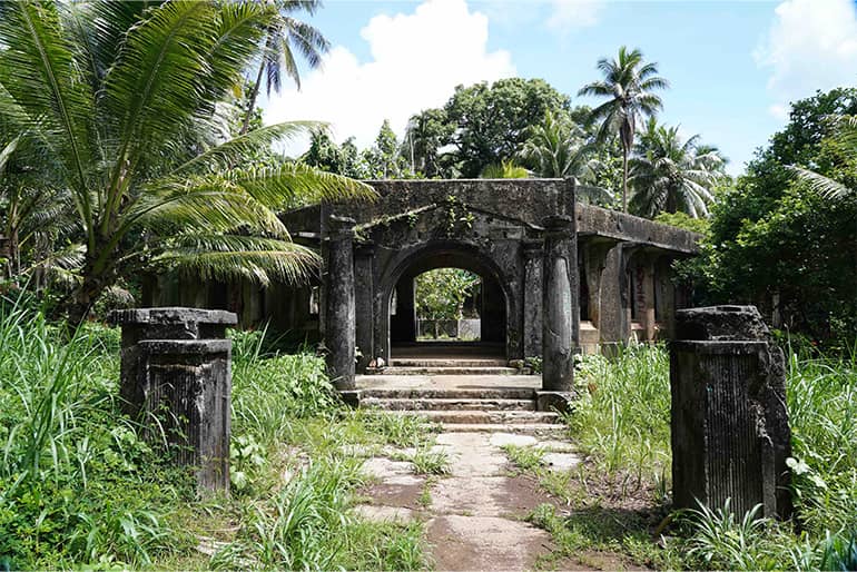 Entrance to Chuuk Hospital built in 1928 for Chuukese community